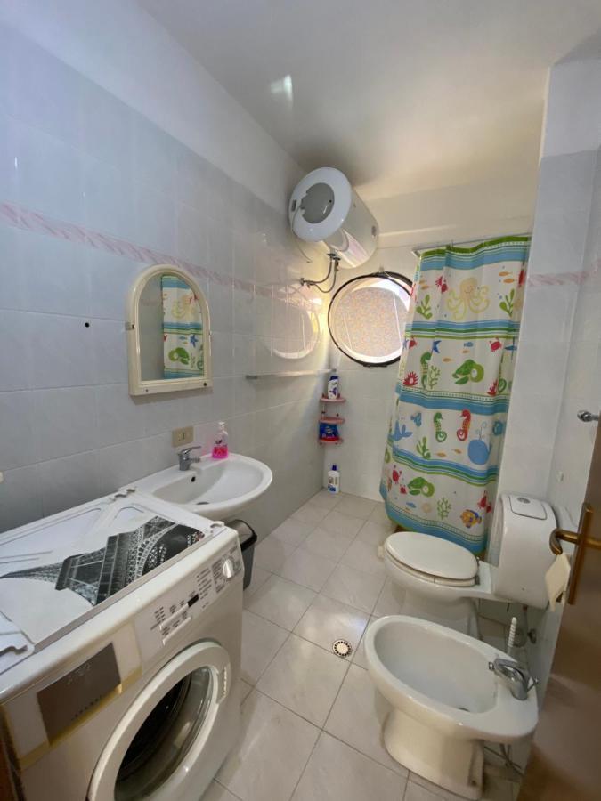 One Apartament Lägenhet Durrës Exteriör bild